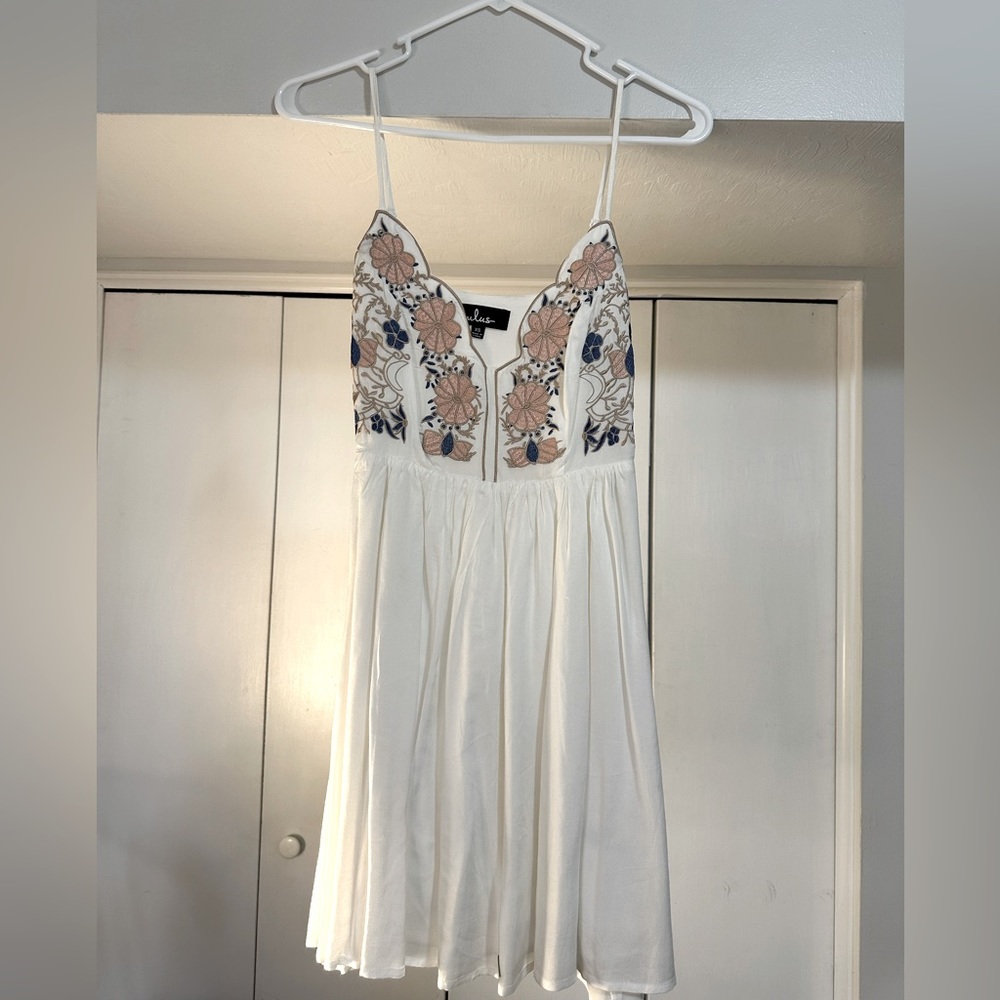 Lulus white and floral dress
